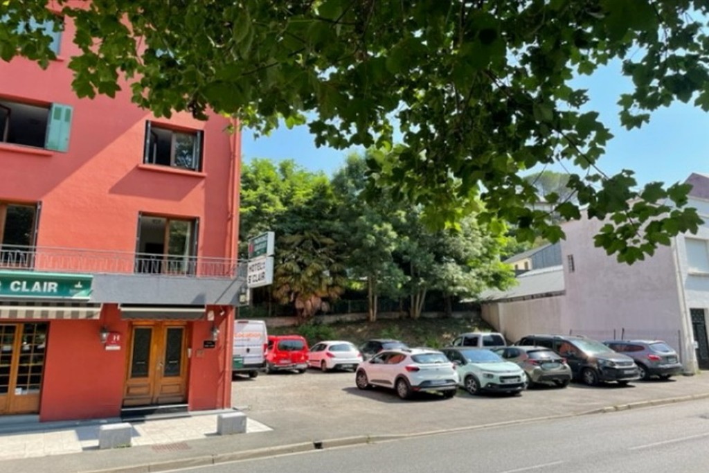 Parking privé sécurisé de l'Hôtel Saint-Clair